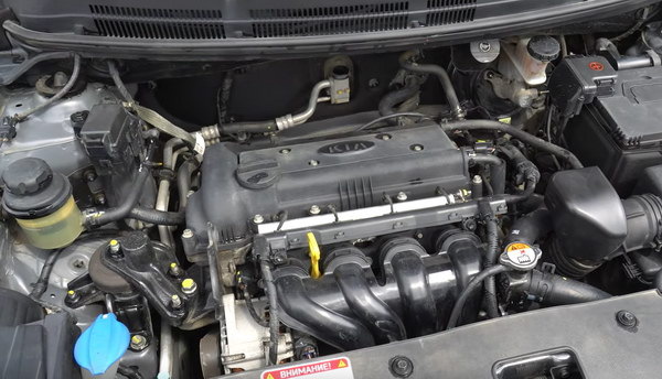 0
На сегодняшний день эра силовых агрегатов V8 фактически сочтена. Правило, которое работало ещё вчера – «хорошего двигателя не может быть много» сегодня уже актуально. Создается ощущение, что такую же участь ждет и V6. А все от того, что производители начали понимать: турбированные 4-х цилиндровые двигатели, тоже могут демонстрировать отменную мощность.
