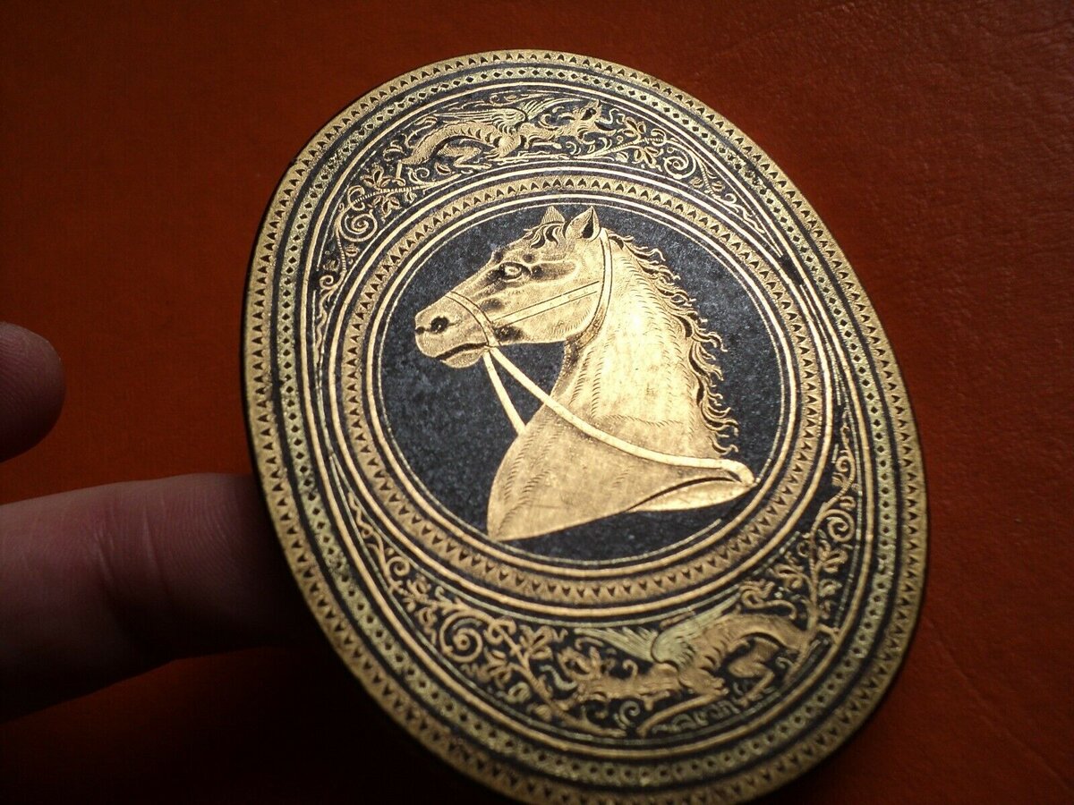 Антикварное пресс-папье с позолотой. Фотографий несколько, листайте галерею.