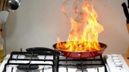 -Весна все ближе, Карл, пора сжигать жир...