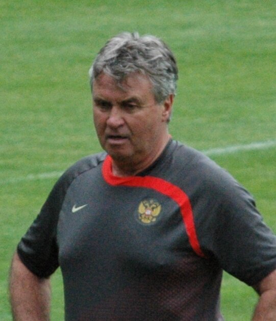 Гус Хиддинк 2021