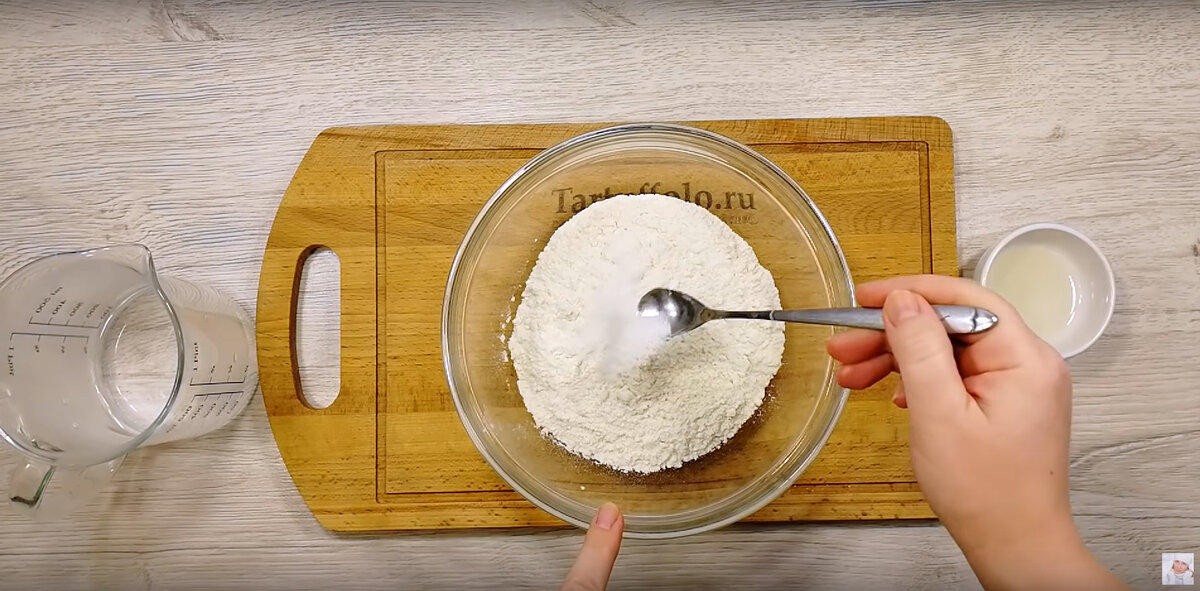 Тесто на кипятке. Необычный обед с мясом для всей семьи.