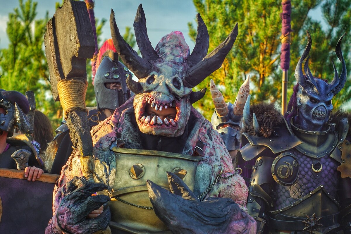 Тот самый демон-принц, ставший героем нашей сказки.