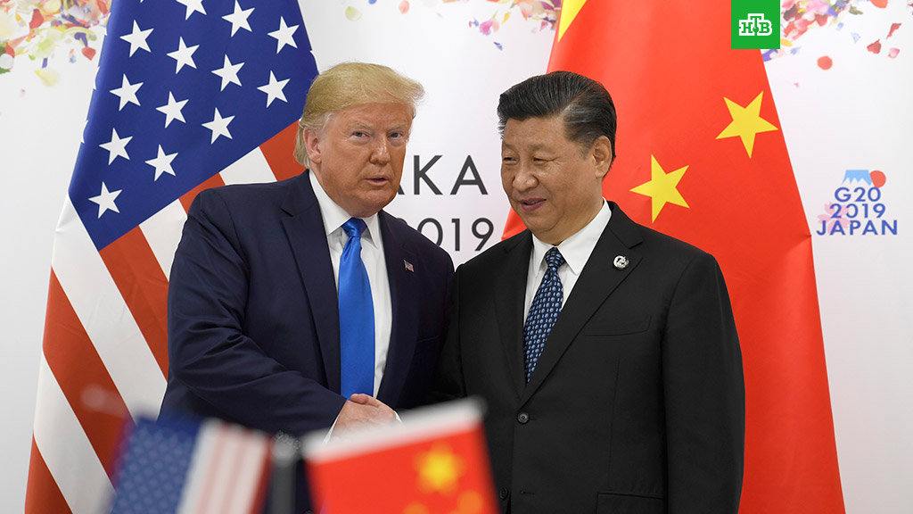 Дональд Трамп в Китае. Источник : Яндекс. Картинки