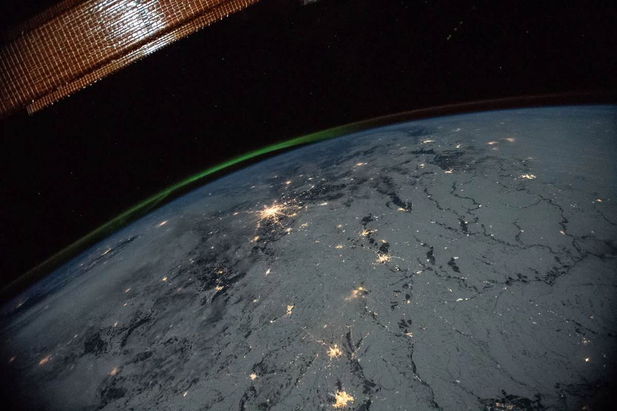 Снимки планеты земля. Земля из космоса. Снимки земли из космоса. Планета вид из космоса. О земле и космосе.