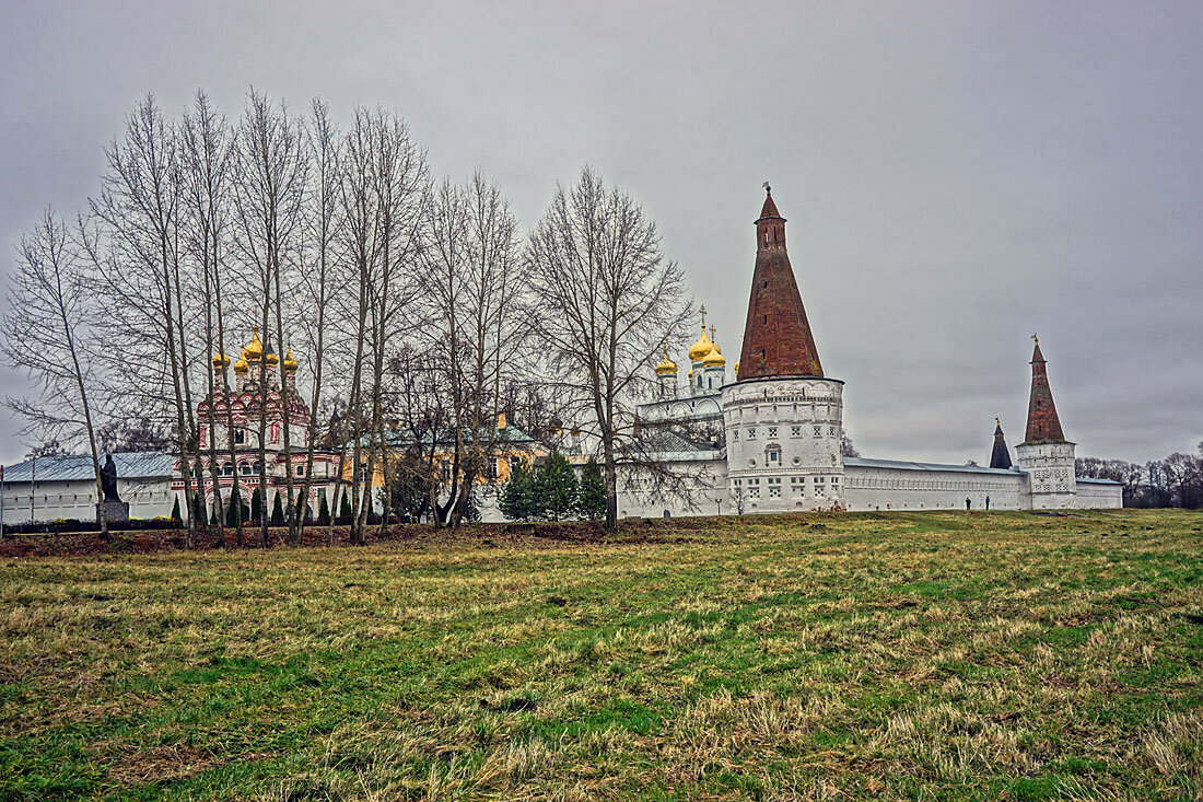 Весна Иосифо Волоцкий монастырь