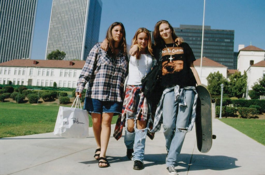  ИСТОЧНИК ФОТО: ФОТО: MAGIMODA.COM