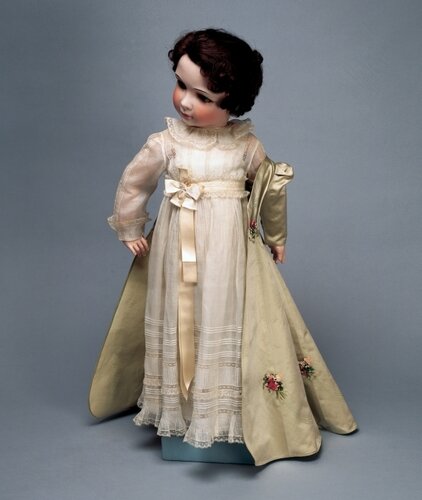 Как одеваются куклы настоящих принцесс