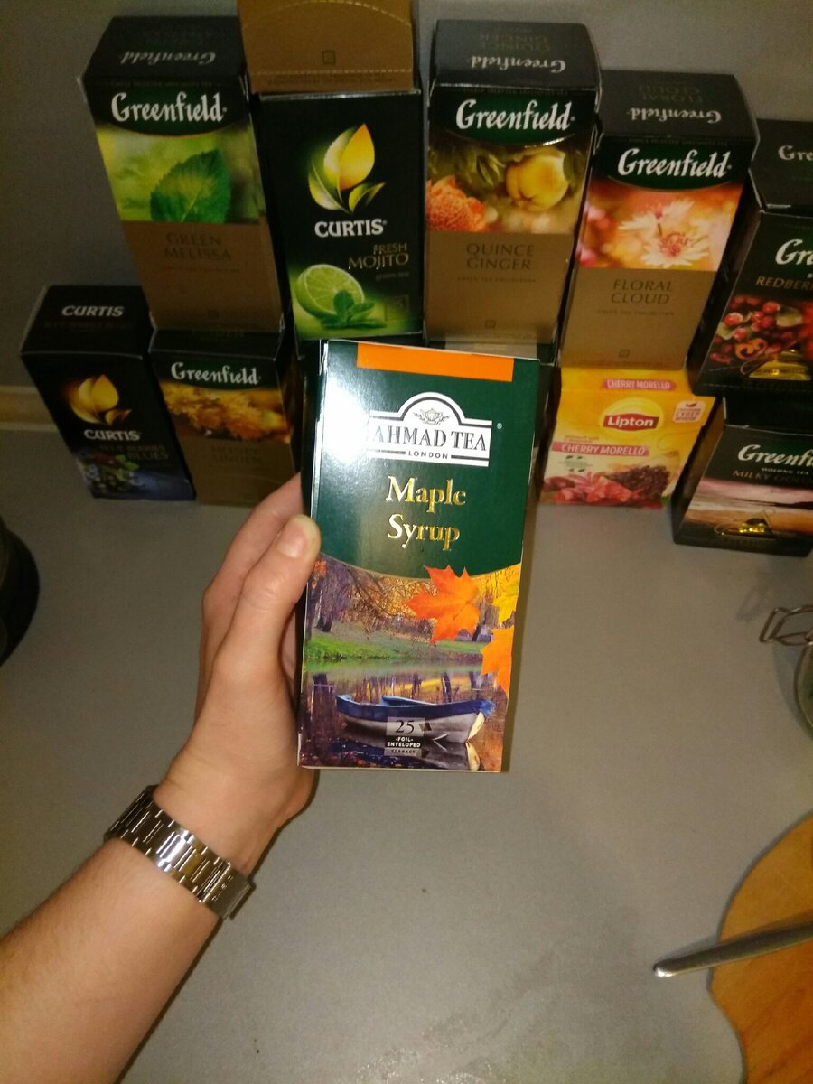 "Ahmad Tea" с кленовым сиропом. Ставлю 5/5. 