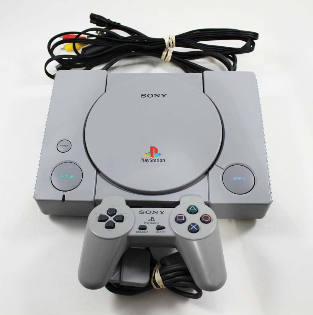 Sony playstation когда вышла. Sony ps1. Sony PLAYSTATION ps1. Sony 1 приставка. Игровая приставка Sony ps1.