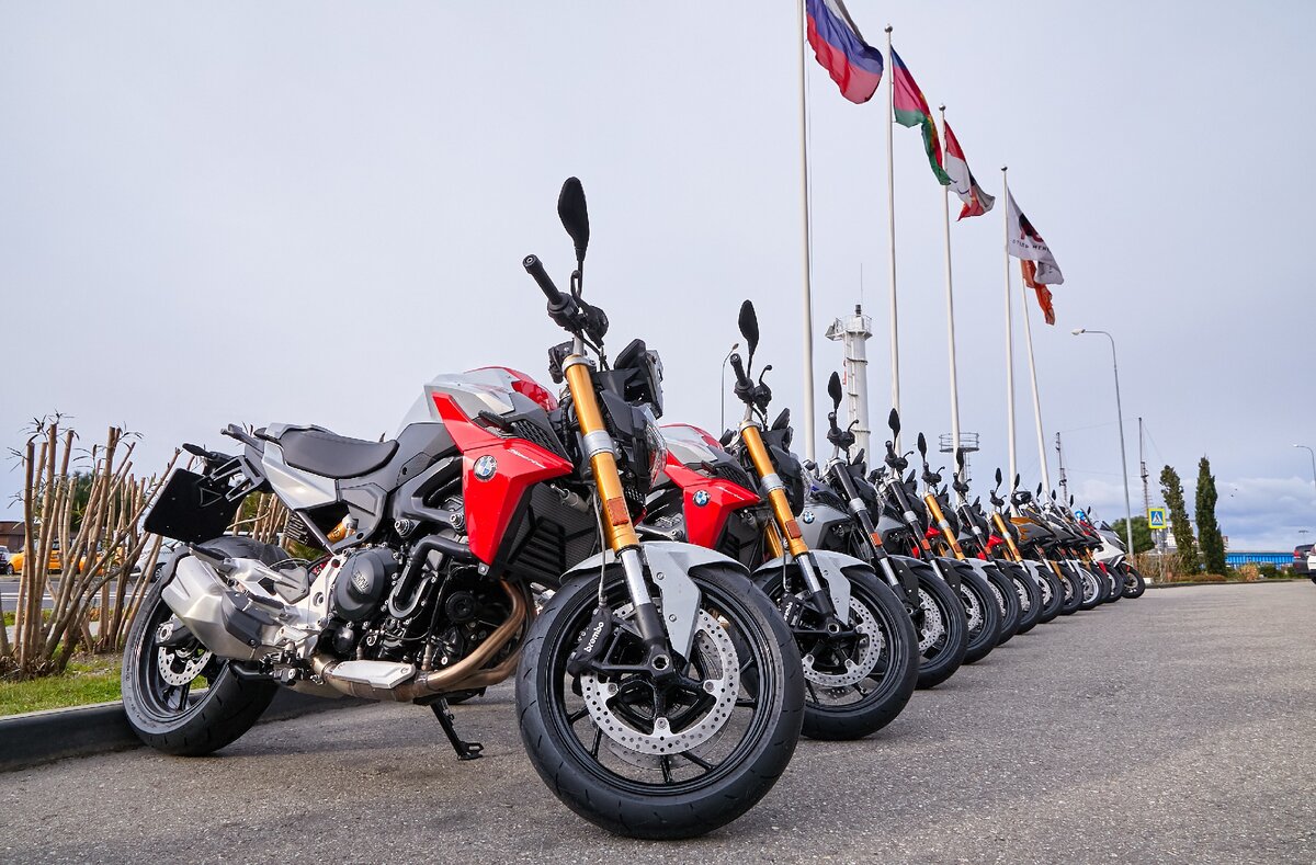 BMW F 900 R, 2020 г,895 см3,105 лс,211 кг,от 786 500 Фото Романа Романишина