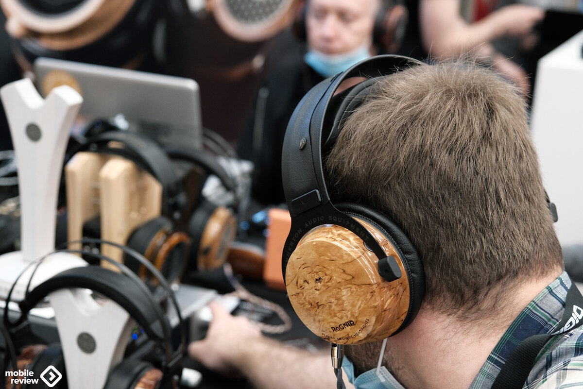 Оригинальный звук 2021. Приемник звука картинка. Оригинальный звук 2021. Оригинальный звук 2021. Иммерсивных гарнитур это.