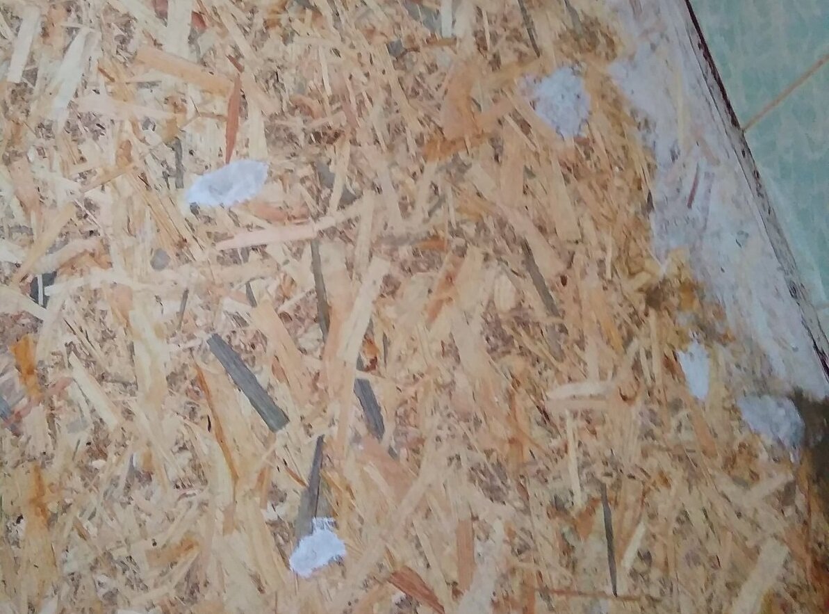 Укладываем линолеум на дощатый пол в хрущевке. Рассказываю, как сделать ...