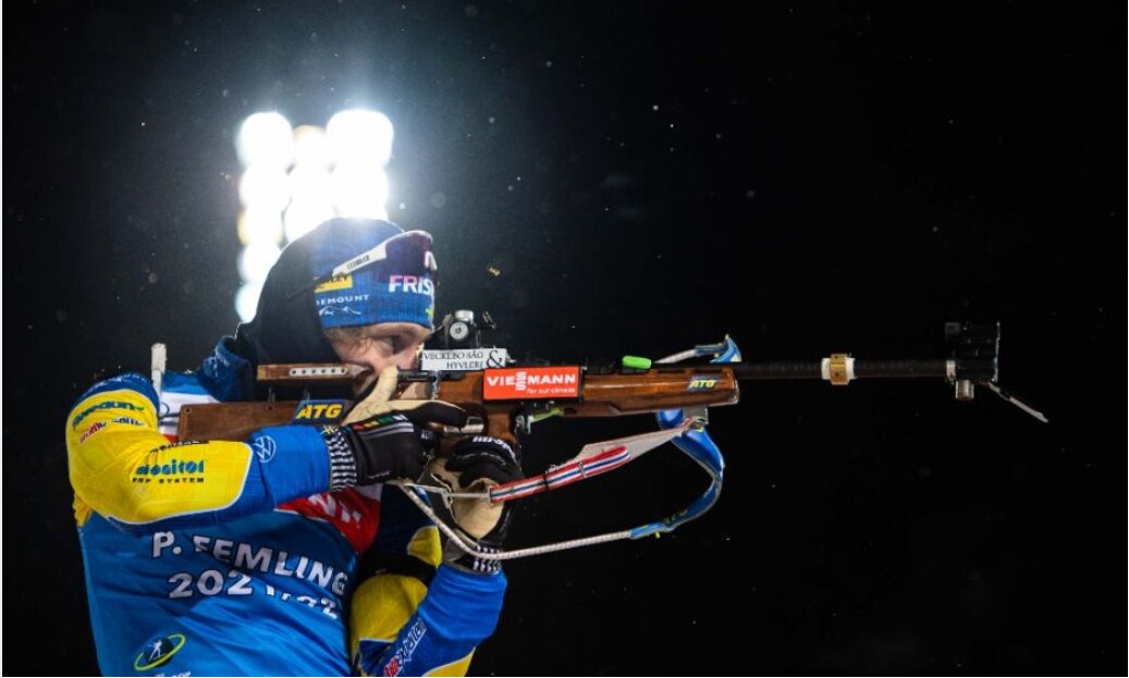 Швед Пеппе Фемлинг стрелял по чужим мишеням в эстафете. 
