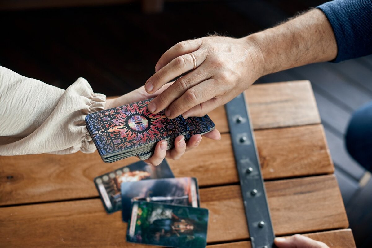 магия таро. таро и камни. дивина таролог. магическая чистка от негатива. колена чистка и защита от негатива отжиг порчи проклятия.