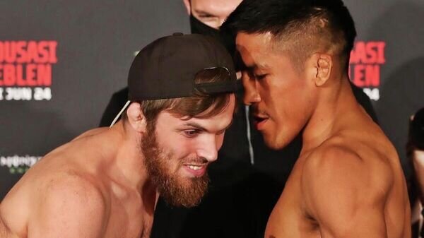    Битва взглядов Магомеда Магомедова и Энрике Барзолы© Фото : Bellator MMA