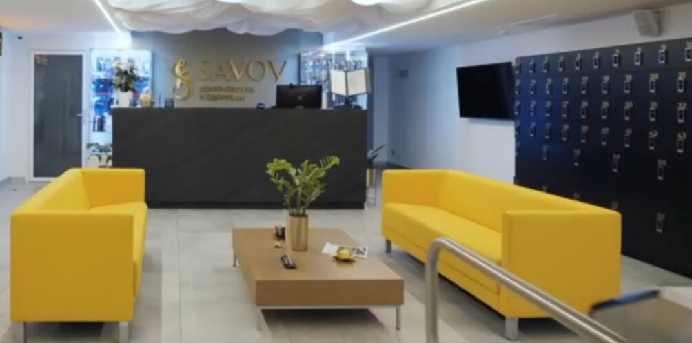 ресепшн перед спортзалом