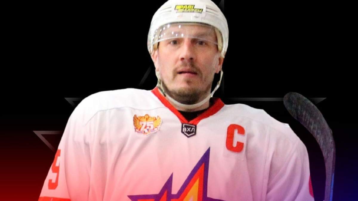 Матч против «Сокола» станет прощальным для легенды ХК «Ижсталь» Антона Кочурова