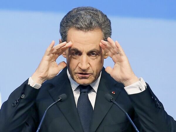    © AP Photo / Jacques Brinon