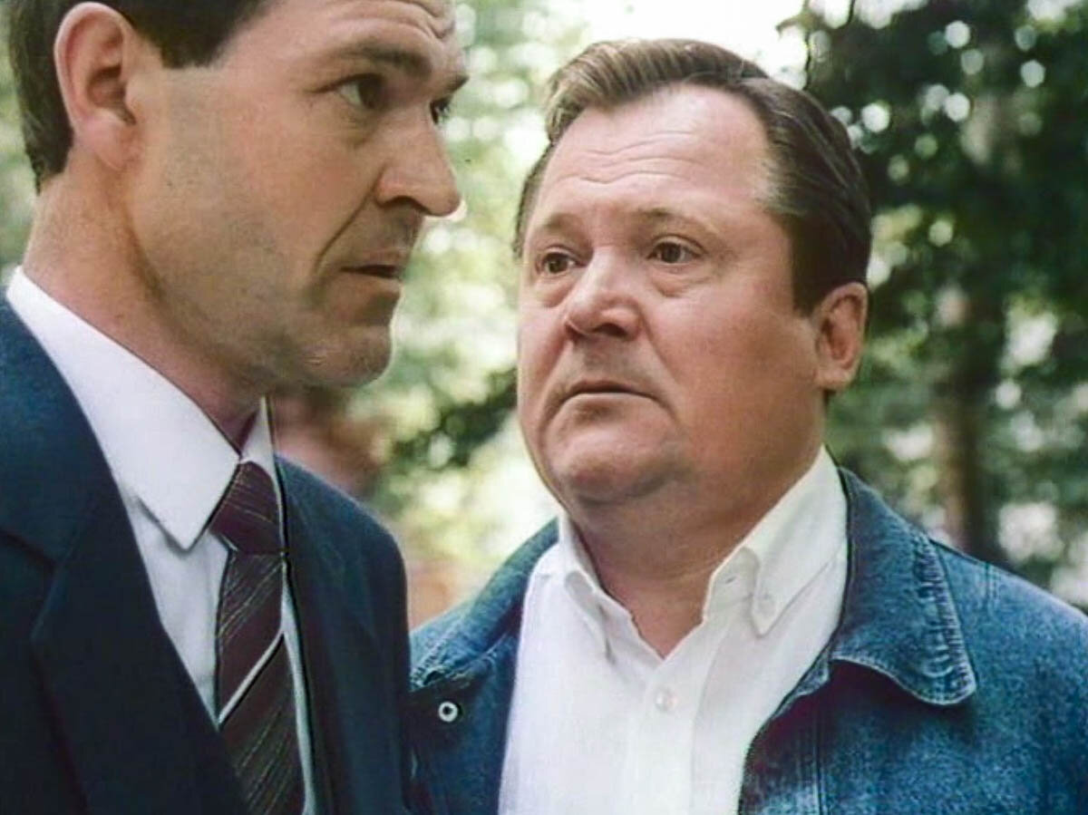 Не будите спящую собаку 1972. Не будите спящую собаку 1972. Шуранова в фильме опасный поворот. Телеспектакль опасный поворот. Опасный поворот фильм 1972.