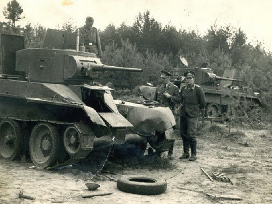 Механизированный корпус. Танк БТ 1941. БТ-5 танк. БТ-5 В РККА. Подбитые танки БТ-2 лето 1941