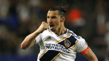 «MLS - это не уровень Европы, если честно. Раньше я играл с игроками либо на моем уровне, либо близко к нему, что облегчает игру. Здесь я похож на Феррари среди Фиатов», - цитирует Ибрагимовича ESPN.
