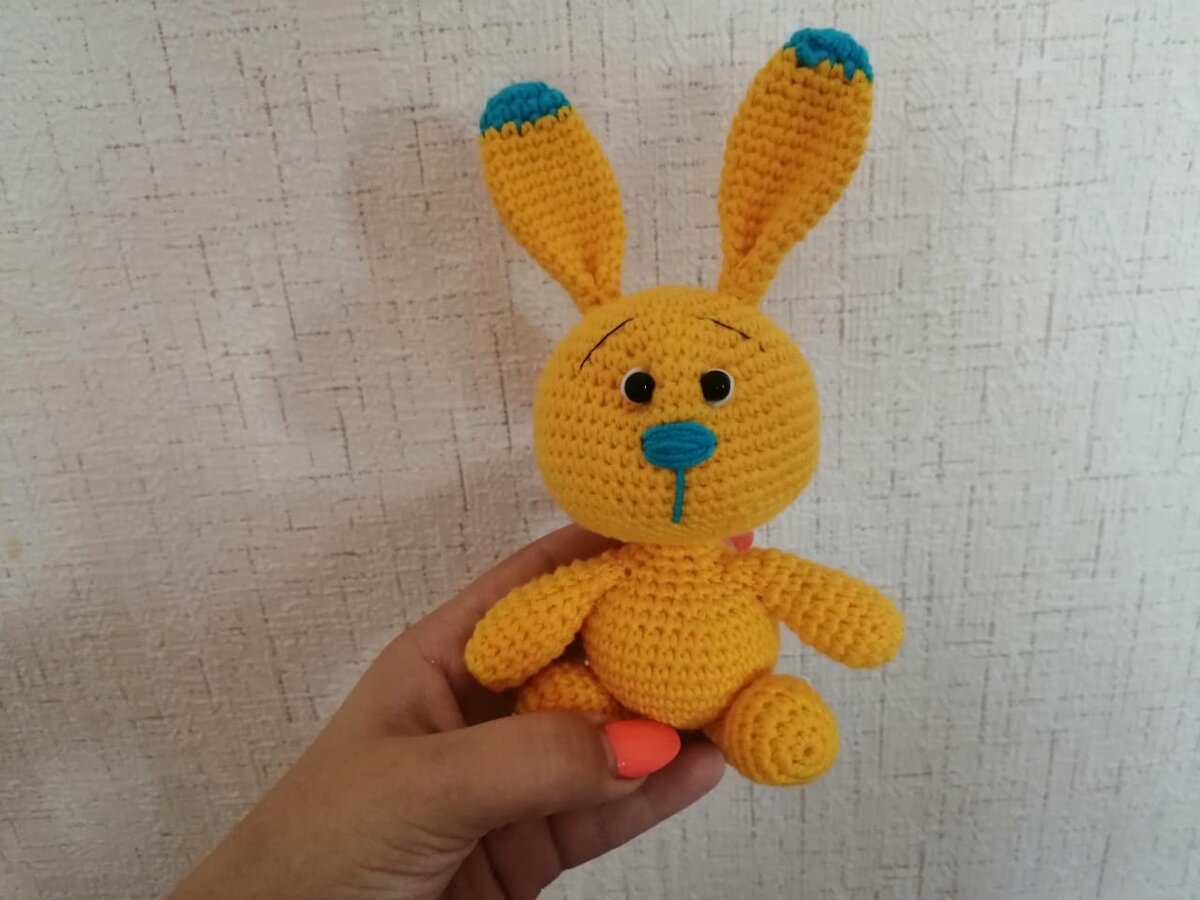 Зайка крючком. Амигуруми