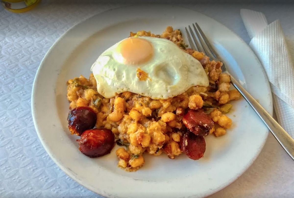 Очень популярный, чисто кабовердианский завтрак