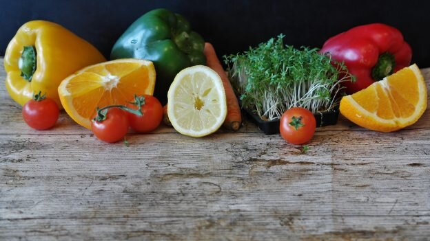 Как правильно готовить фрукты и овощи, чтобы они приносили пользу, а не вред?