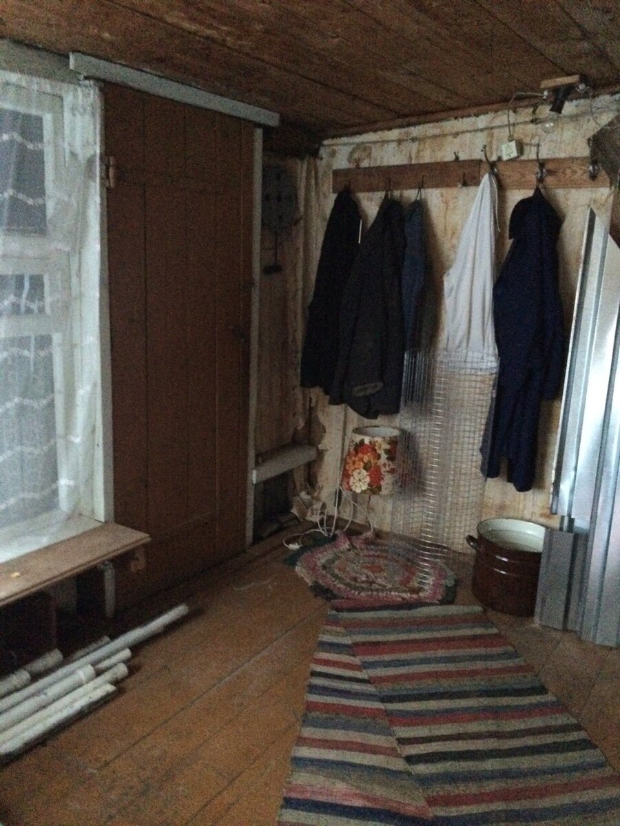 Первоначальный вариант прихожей, которую впоследствии я снесла