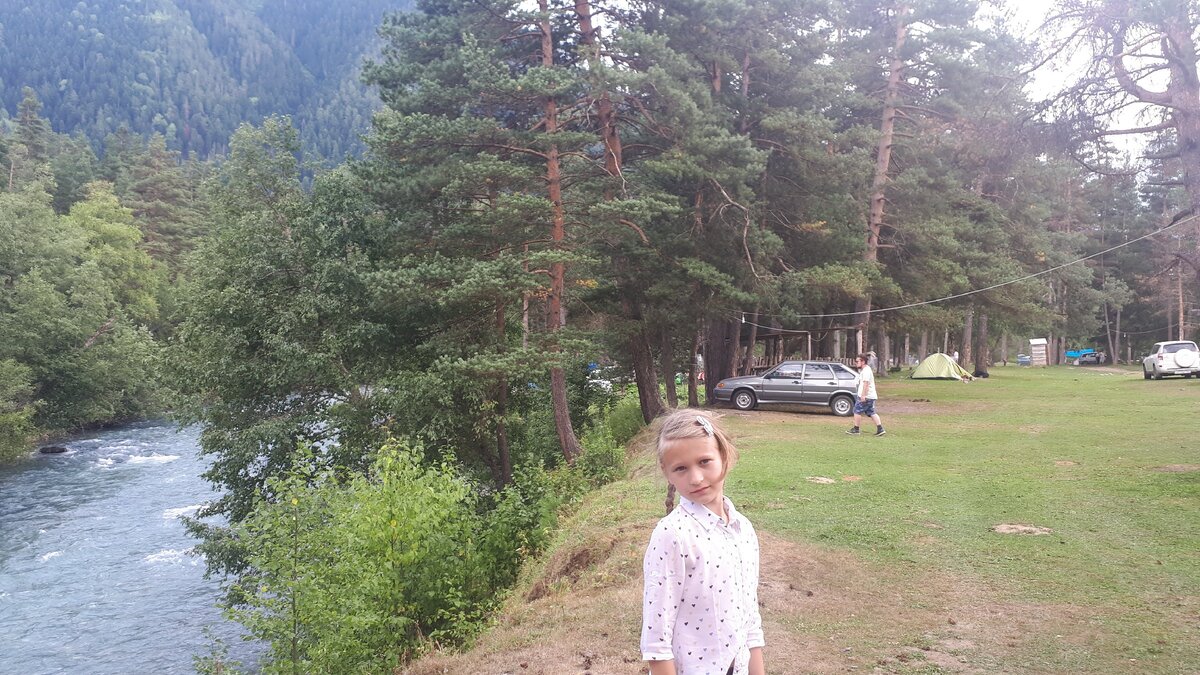 Поляна Таулу Архыз палатки