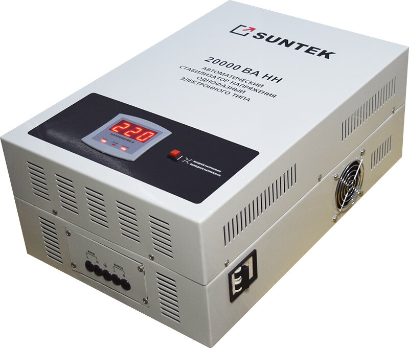 Катушка стабилизатора - основа получения желаемой мощности из сети (розетки). Материал обмотки, сечение, количество витков - все это влияет на данный показатель. В стабилизаторах SUNTEK серии SOS катушка отвечает самым высоким требованиям, а силовое реле с контактной группой рассчитано на огромное количество гарантированных переключений (свыше 100000). К тому же сборка компонентов, узлов и деталей выполняется профессионалами с большим стажем работы.