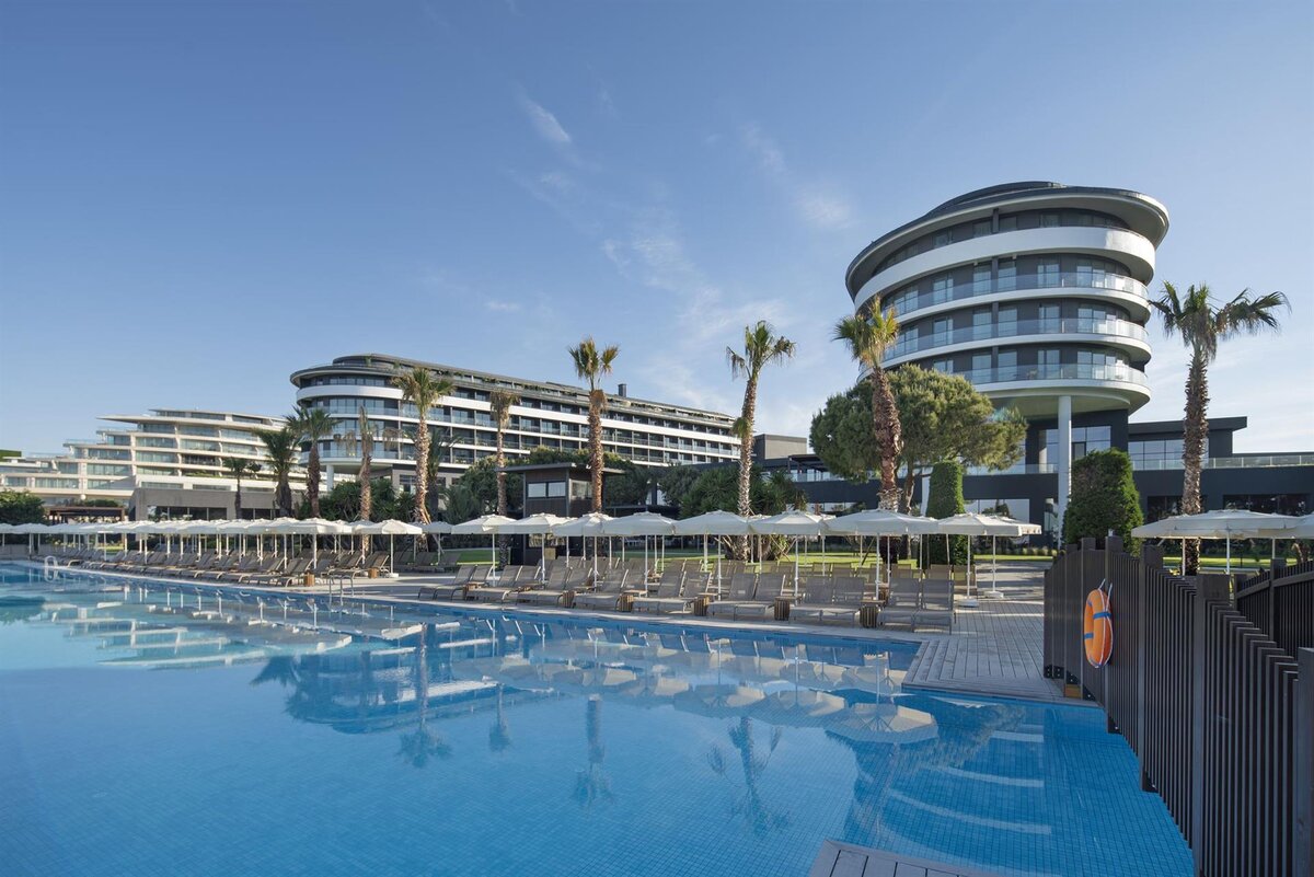 На фотографии отель "Voyage Belek 5*" с сайта анекс тур 