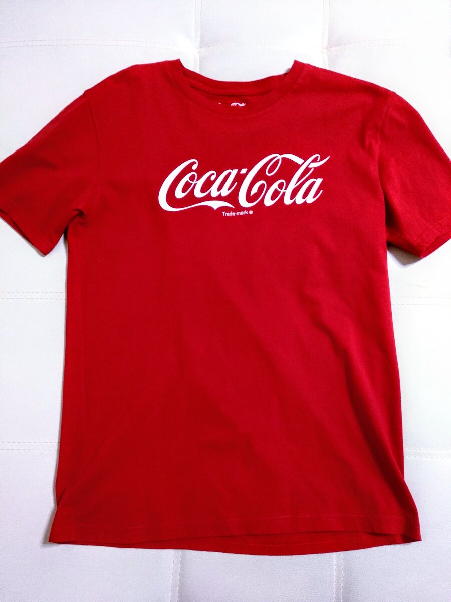 Футболка из магазина ТВОЁ