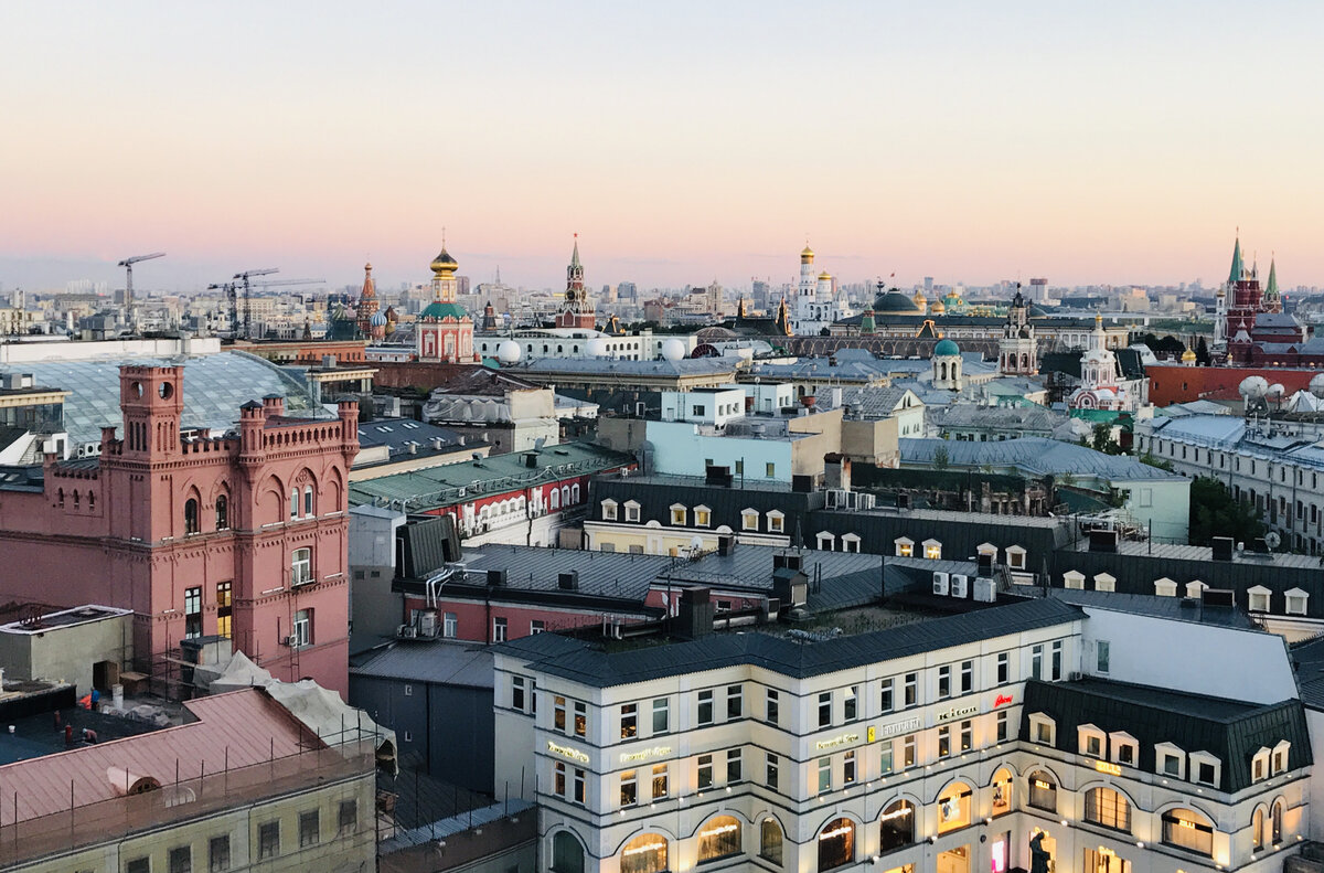 Центр Москвы - красота и самая дорогая парковка