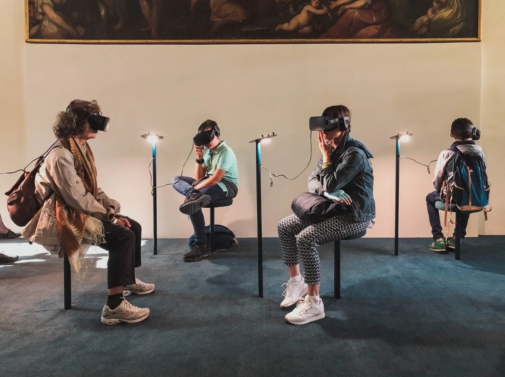 фото Лукреции Карнелос