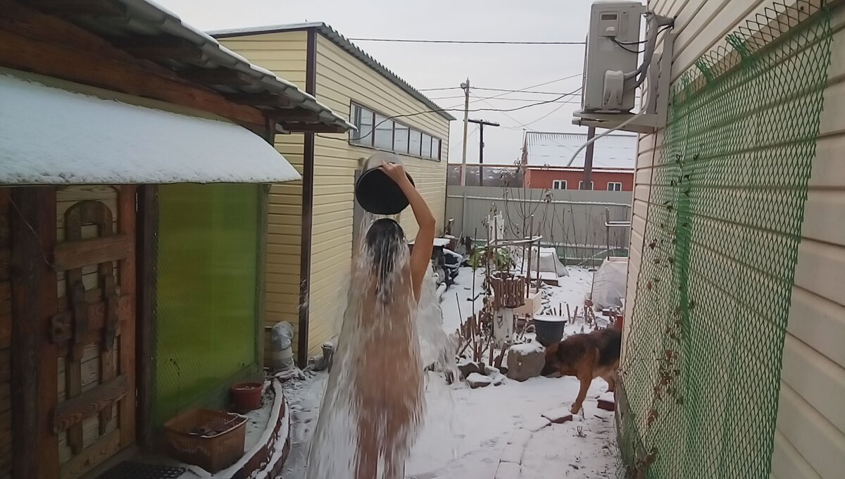 Зачем обливаться холодной водой | Моя жизнь | Дзен