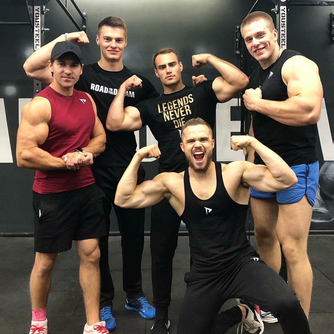 Road to the Dream – это каждый, кто живет с мечтой в сердце и готов прикладывать усилия для ее достижения! 
