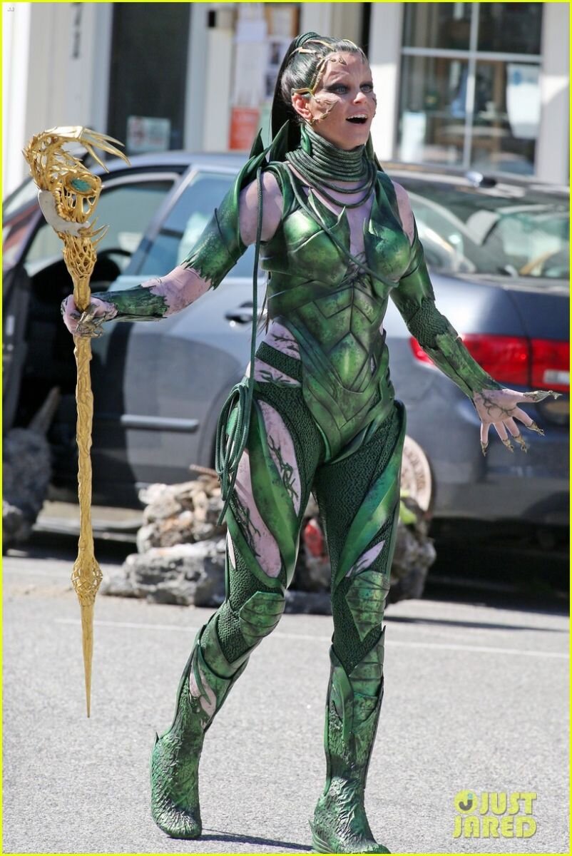 Элизабет Бенкс