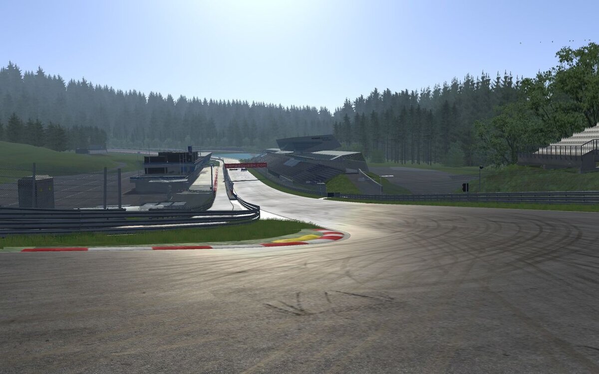 Один из поворотов австрийской трассы...