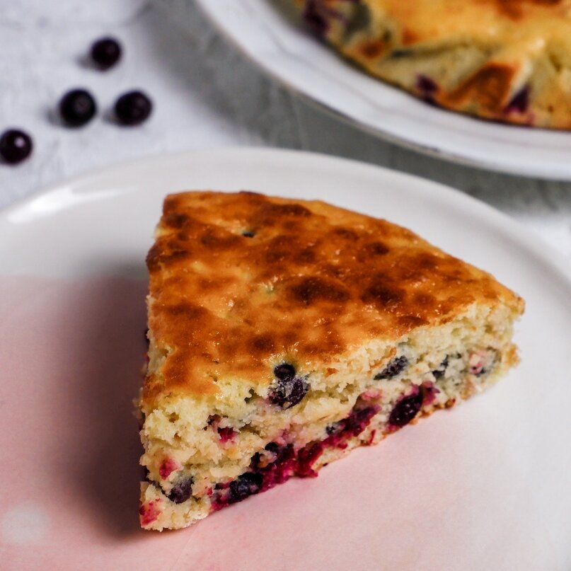 Быстрый пирог с ягодами на кефире – пошаговый рецепт приготовления с фото