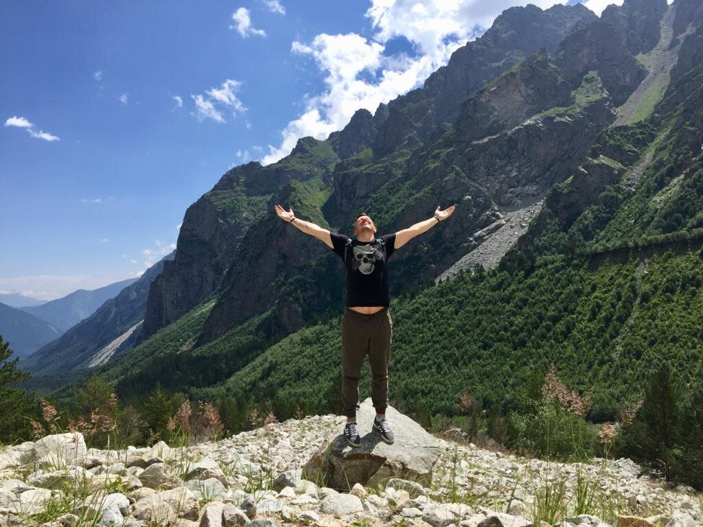 31.07 Привет! Итак,познакомимся ближе) Мне 35,родился,женился,развёлся))Нашёл свою любовь❤️обожаю футбол и вкусное пенное)Работаю инженером по мед.технике.Но решил поставить точку в этом.Ну не моё))Осваиваю специальность SMM!!Здесь буду рассказывать о своих успехах) Вчера прошёл второй день курса Матвея Северянина.Очень интересно!!!Ребята, ставьте лайки)мне будет очень приятно и это доп. мотивация)