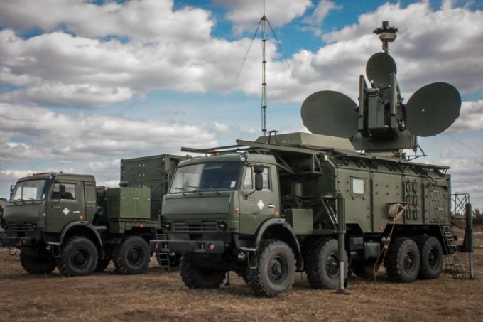Комплекс РЭБ "Красуха-4". Источник: gunsfriend.ru.