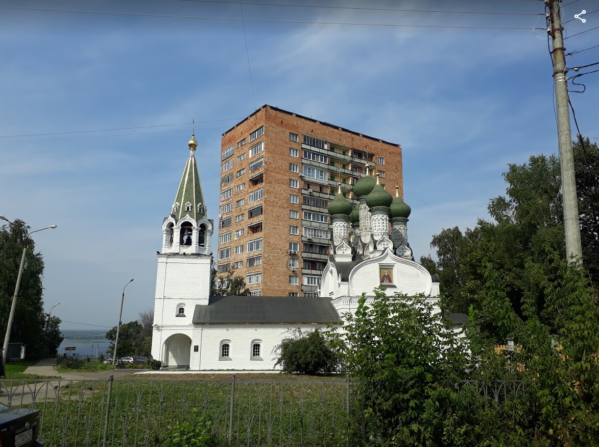 Центр Нижнего. Это напомнило мне Москву - Николоямскую улицу. Фото автора
