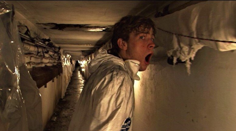 Фотография из свободного источника к фильму "Девятая сессия" 2001