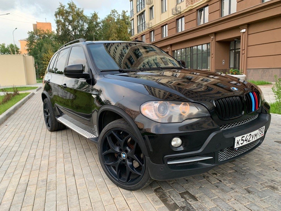 Бмв х5 2010 года фото Про автомобили, про БМВ. Тараканьи бега. Дзен