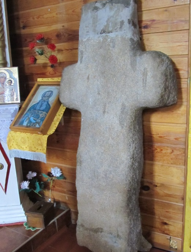 Кресты расти. Каменные кресты города турова. Туров белоруссия кресты растущие. Туровские каменные кресты в белоруссии. Туровские каменные кресты в белоруссии.