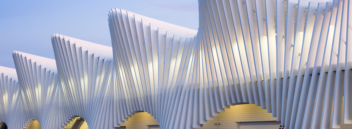 фасад железнодорожной станции Reggio Emilia в Италии, используется в качестве целевого объекта при выполнении одного из заданий на курсе