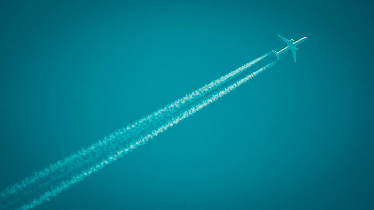     Компания из Ижевска «Ижавиа» получила статус туристического оператора. Об этом в своем телеграм-канале сообщил генеральный директор предприятия Александр Синельников.