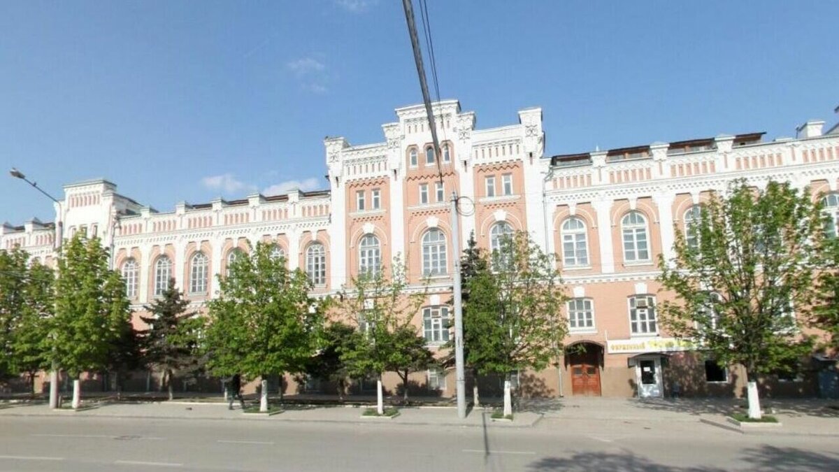     Положительное заключение госэкспертизы получил проект строительства торгового центра в Ростове-на-Дону, говорится в документах Единого госреестра заключений.