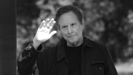    Умер режиссер фильма "Изгоняющий дьявола" Уильям Фридкин Дарья Смирнова